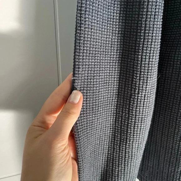 KUWALLATEE/ Grey waffle knit hoodie/ Size US L - Picture 7 of 12